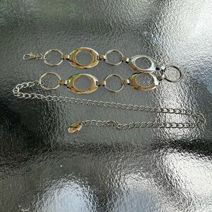 Nine West Adjustable 43 In Silver Chain Link Belt with Lobster Claw Clasp